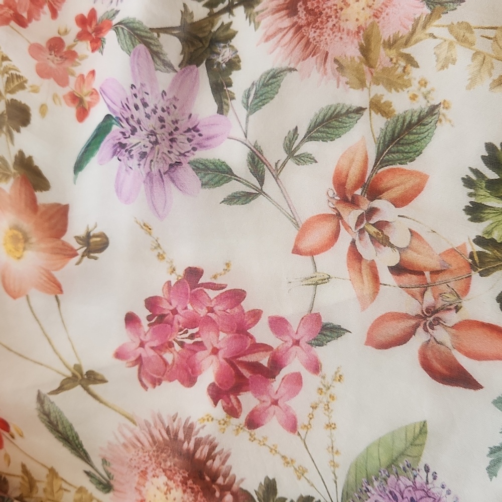 Italy Silk Floral Blouse Flutter Sleeve Boho Flowy Lined Size Large - Picture 17 of 17